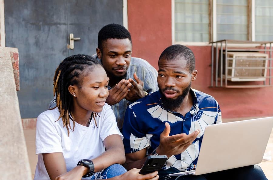 Young learners studying together online